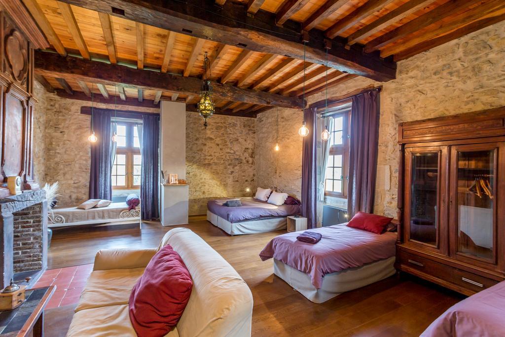Les Fous Du Village Saint-Esteben Ngoại thất bức ảnh